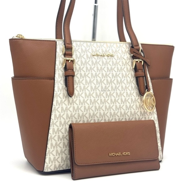 Michael Kors Large Charlotte Tote Bag & Trifold Wallet Set Vanilla/Luggage - Picture 3 of 13